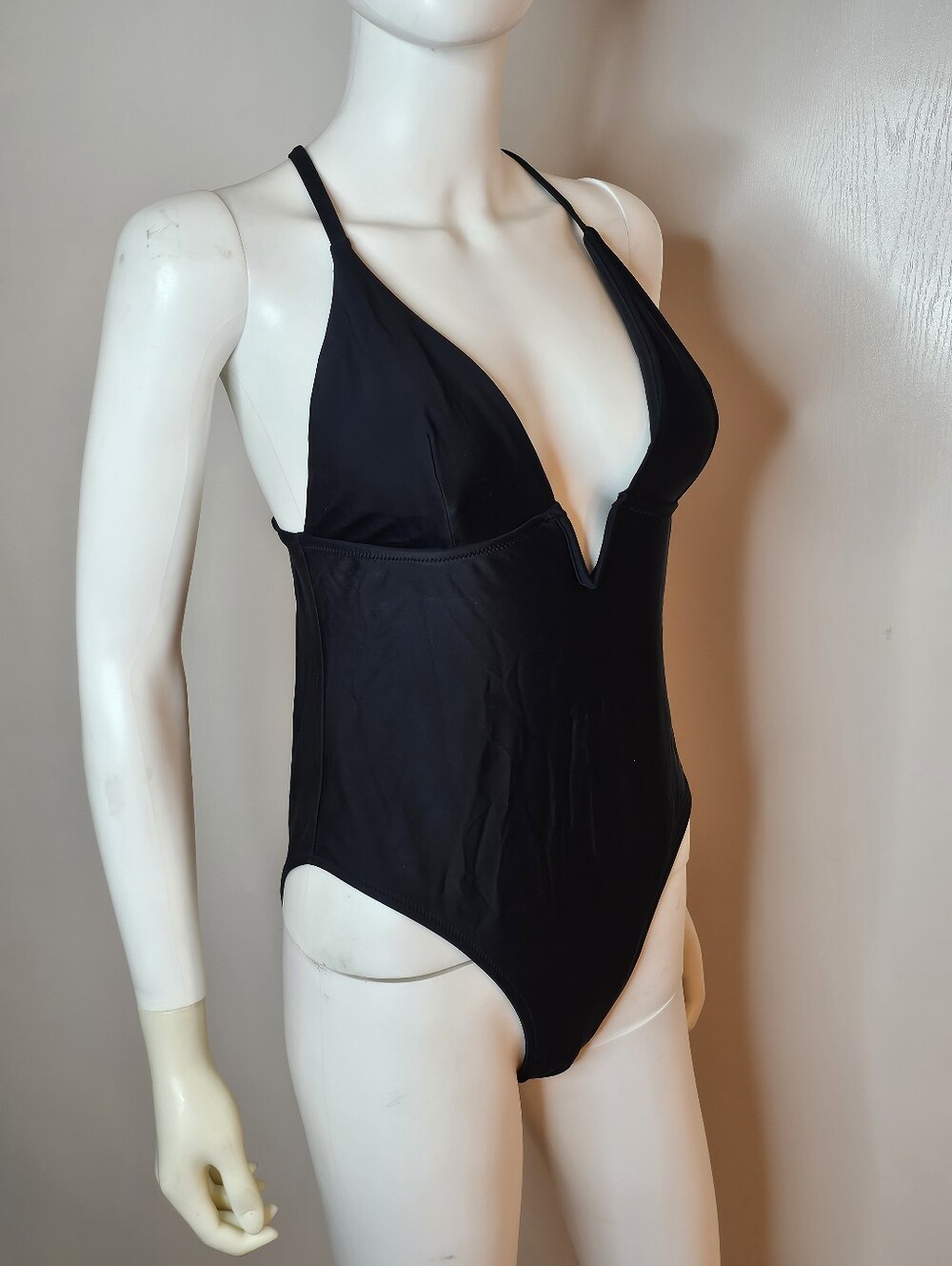 All Black Plunge Deep Plunge V-Neck  One-Piece Womens Swimsuit Size M/L